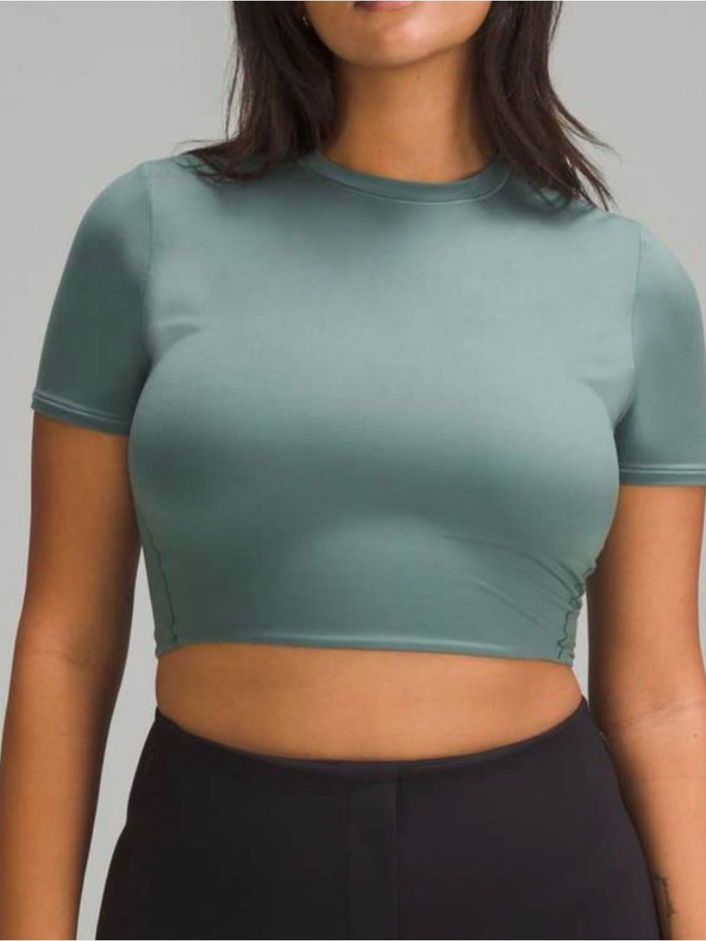 Lululemon wunder most cropped tshirt